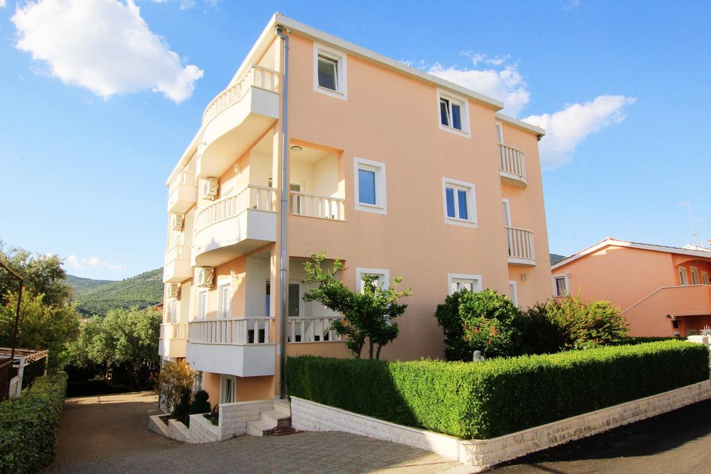 Villa Vrbat Seget Vranjica Exterior foto